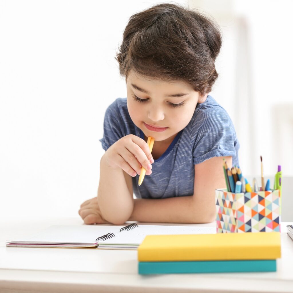 How Do EIW's Writing Programs Develop Critical Thinking Skills in Kids? 2 Promoting Analytical Thinking